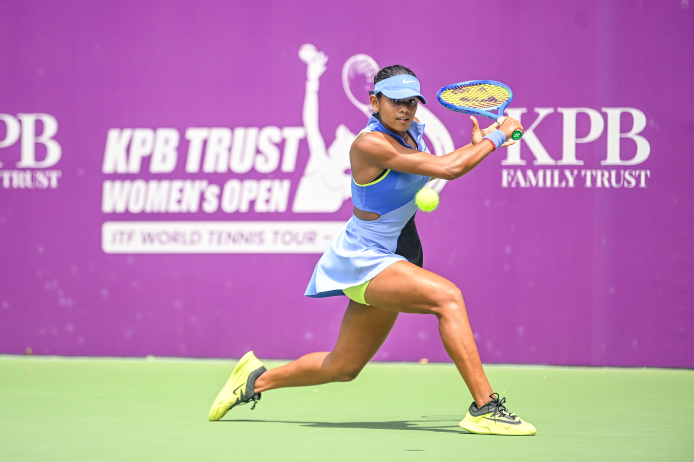 Rising Indian Tennis Player Focused on Grand Slam Potential.webp