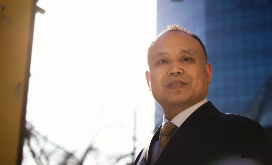 China Urged to Restore Family Rights After Lawyer's Release.webp