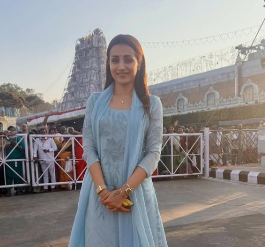 Actress Trisha Krishnan Visits Sri Venkateswara Temple in Tirupati.webp