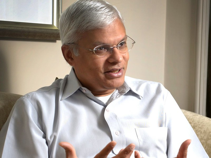 Former US Advisor Charged with Retaining Classified Documents.webp