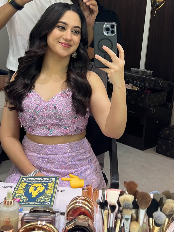 Miya George's Mother Revives Love of Reading Thanks to Author Babu Abraham.webp