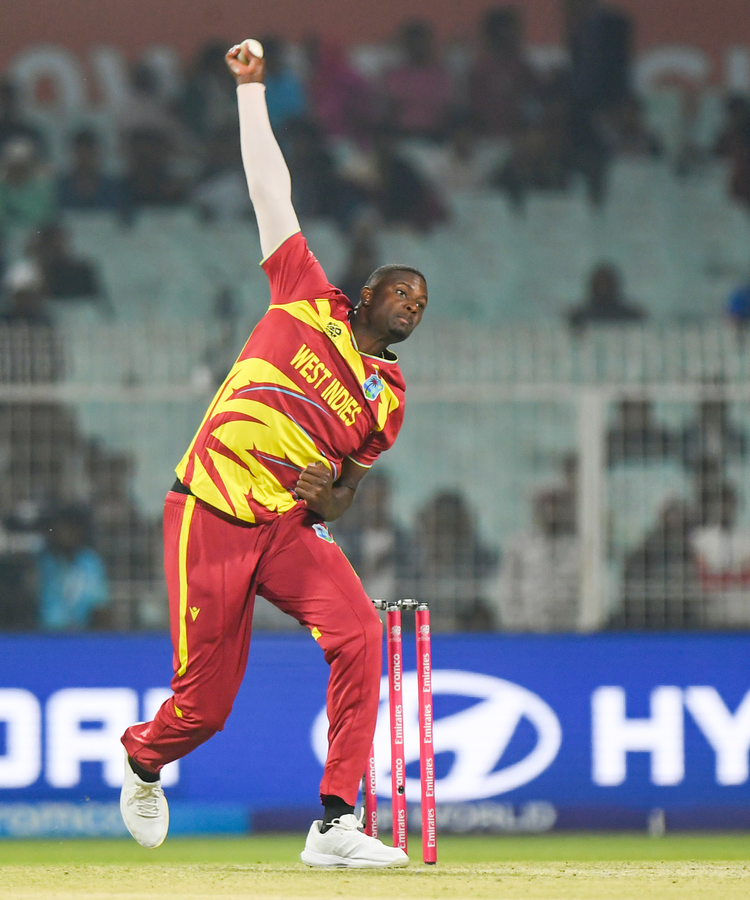 Jason Holder Reflects on Demands of Captaincy.webp