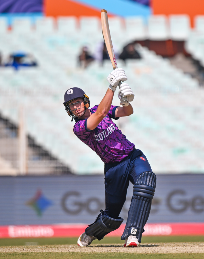 T20 World Cup: England and Scotland Field Identical XIs.webp