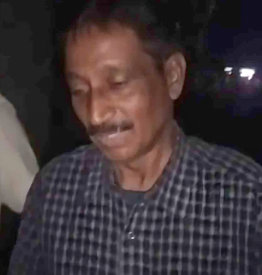 Murshidabad Shooting: Teacher Arrested Following Incident with Children.webp Murshidabad Shooting: Teacher Arrested Following Incident with Children.webp