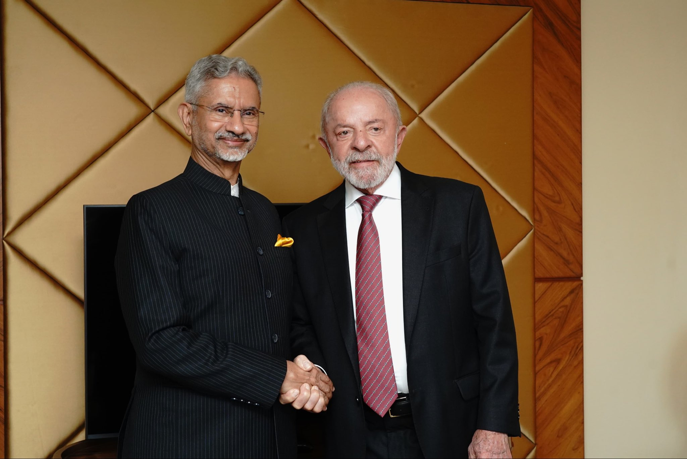 Jaishankar Meets Lula, Discusses Strengthening Strategic Partnership.webp