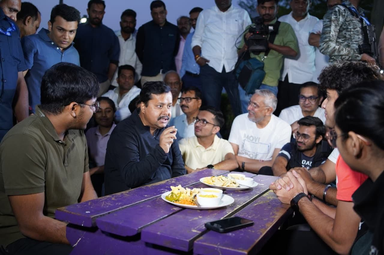 Gujarat Visit: Nitin Nabin Reviews Party Operations and Connects with Locals.webp