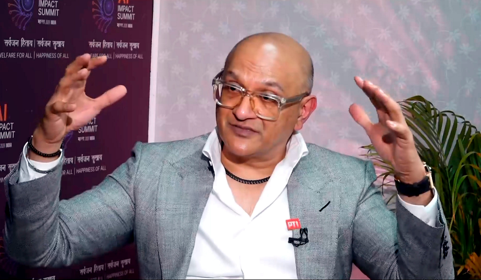 Cisco Executive Says AI Won't Replace Humans.webp