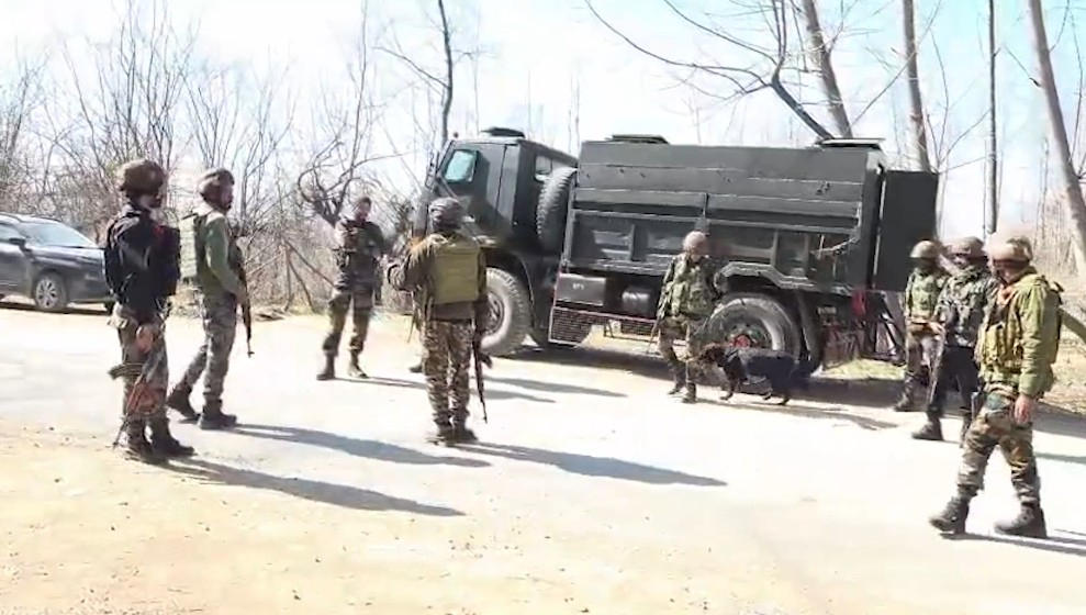 Security Forces Respond to IED Threat in Ganderbal.webp