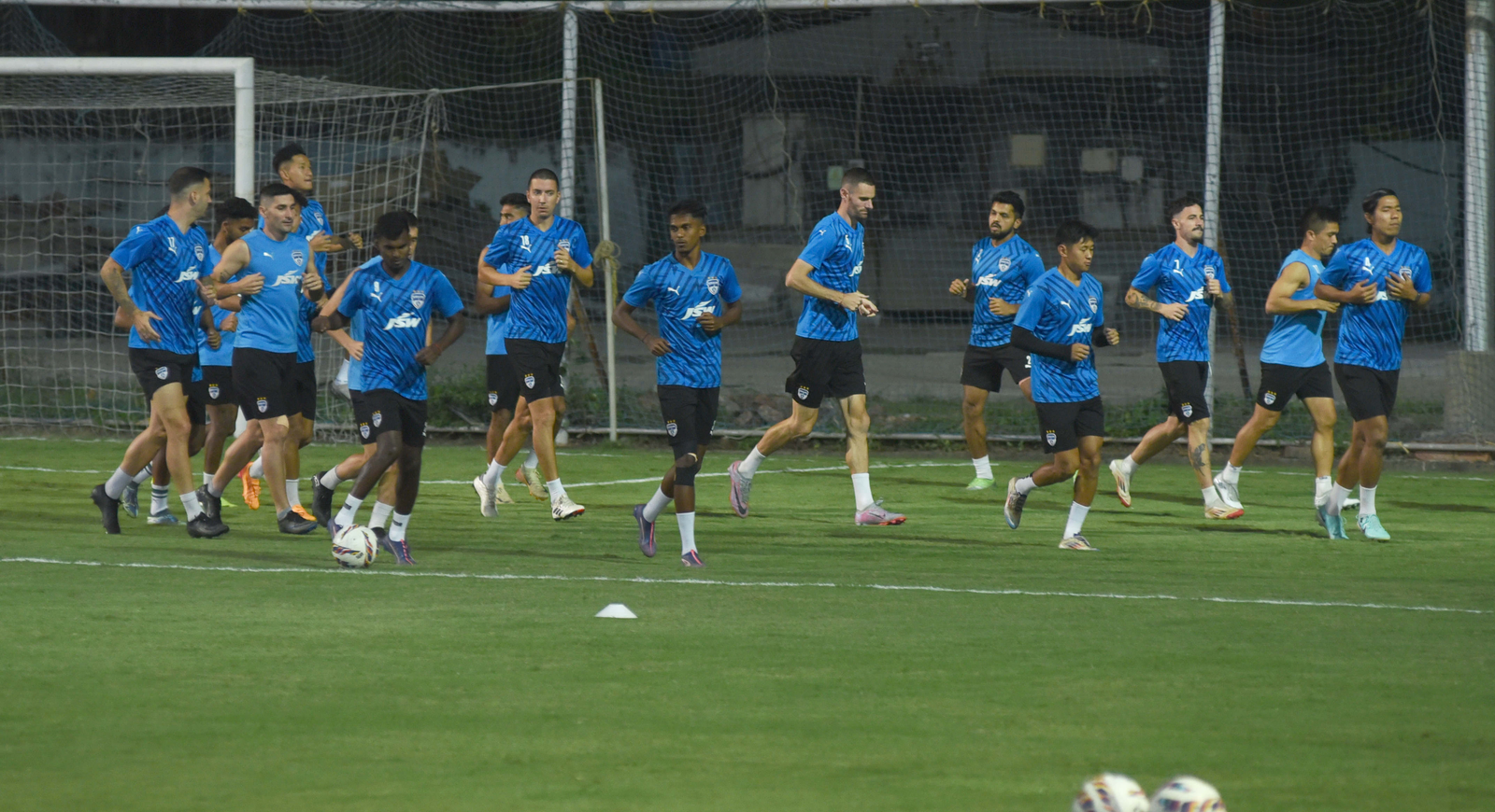 ISL 2025-26: Bengaluru FC Targets NorthEast United Victory.webp