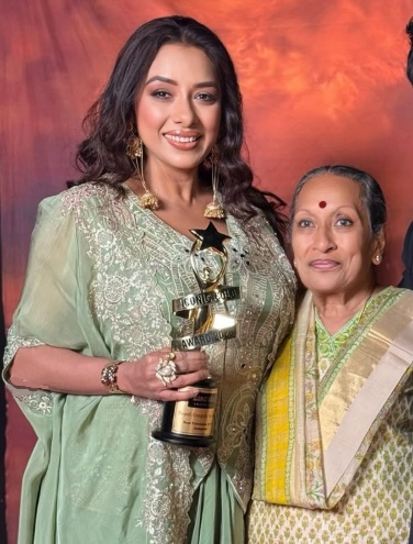 Celebrating Family: Rupali Ganguly and Mother's Dance Moment.webp Celebrating Family: Rupali Ganguly and Mother's Dance Moment.webp